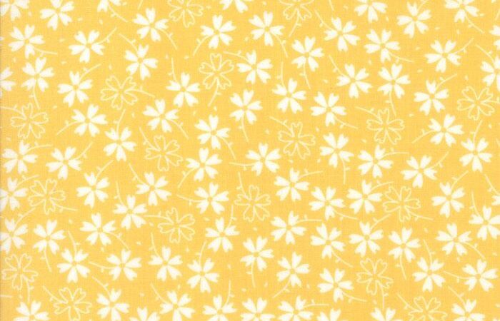 Moda Lulu Lane Pansies Yellow