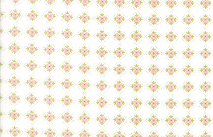 Moda Olive’s Flower Market Flower Box Cloud
