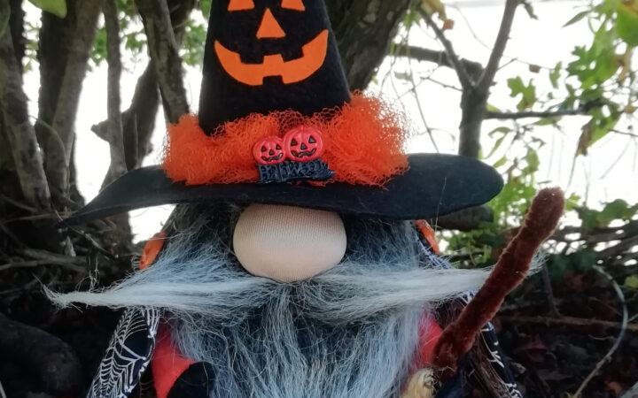 Endless Thread Pumpkin Gnome Pattern
