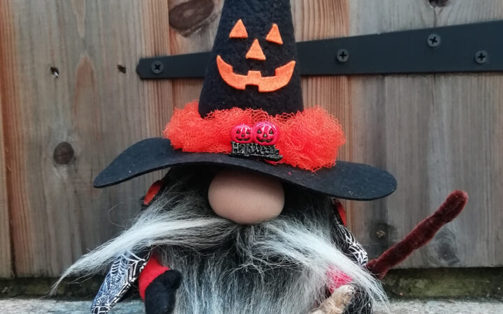 Endless Thread Pumpkin Gnome Pattern