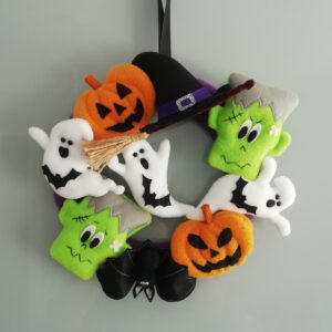Endless Thread Happy Halloween Wreath Pattern