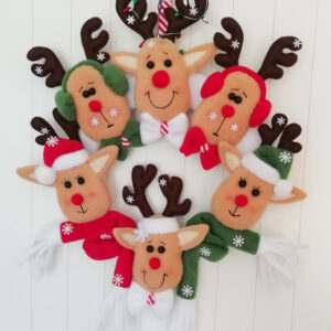 Endless Thread Reindeer Wreath Pattern